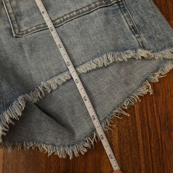 Aerie Denim Shorts With Frayed Hem Womens Size Small - Picture 7 of 7